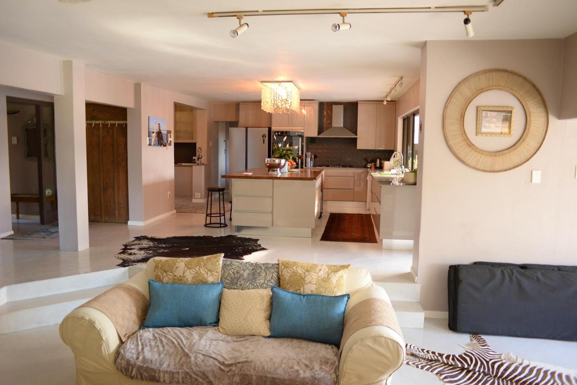 Holiday home Waters Edge With Pedelo *