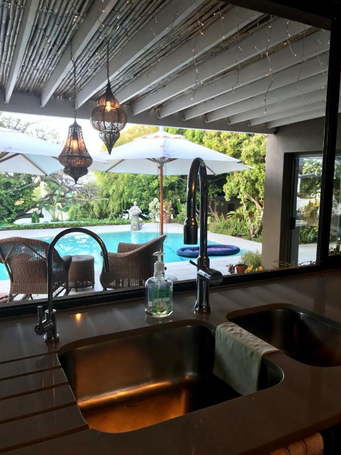 Waters Edge With Pedelo * Cape Town